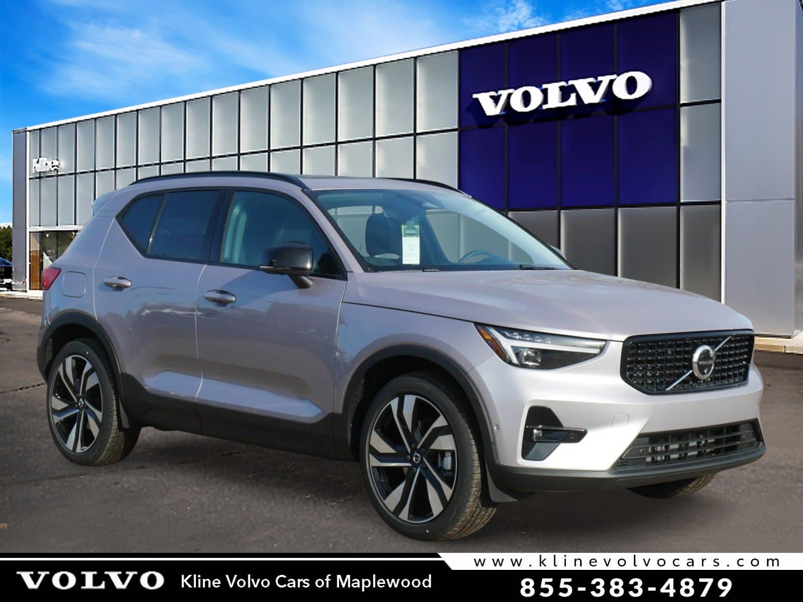 2026 Volvo XC40 B5 Ultra — photo 1 of 10