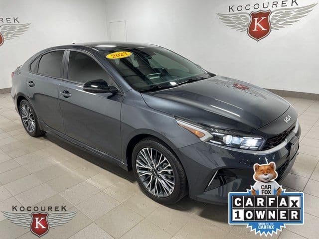 2023 Kia Forte GT-Line — photo 1 of 47