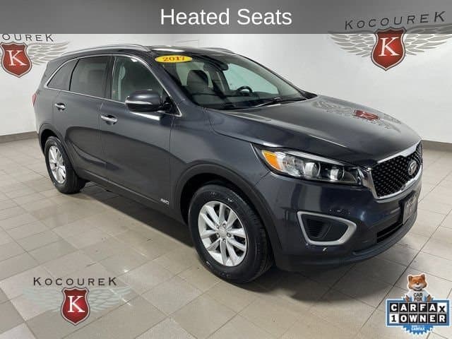 2017 Kia Sorento LX — photo 1 of 40