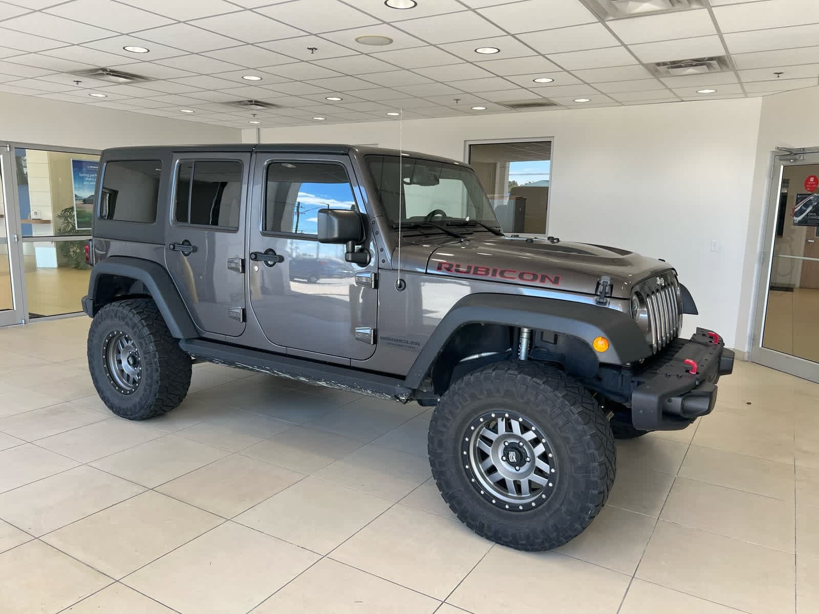2016 Jeep Wrangler Unlimited Rubicon — photo 1 of 13