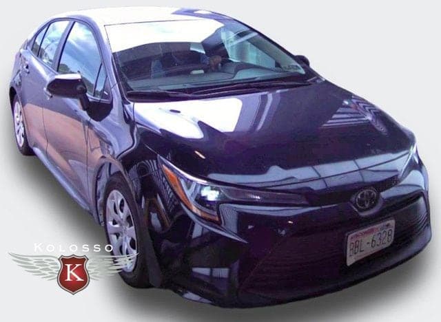 2025 Toyota Corolla LE — photo 1 of 10