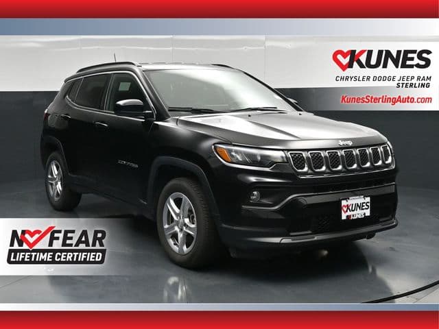 2024 Jeep Compass Latitude — photo 1 of 60