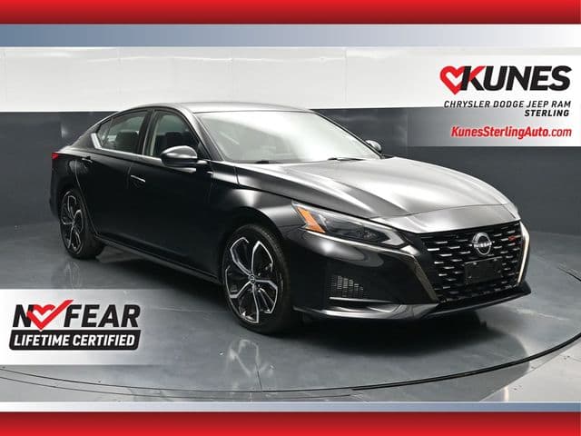 2024 Nissan Altima 2.5 SR — photo 1 of 58