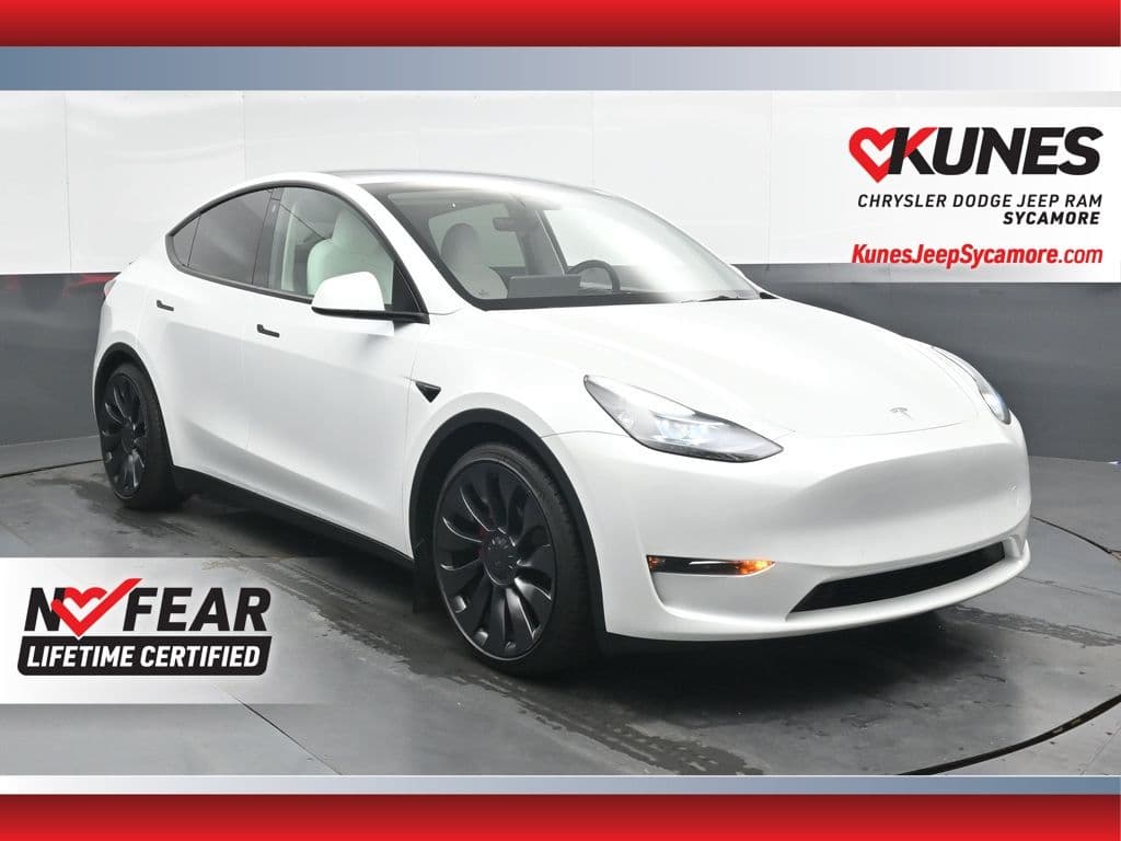 2023 Tesla Model Y Performance — photo 1 of 52