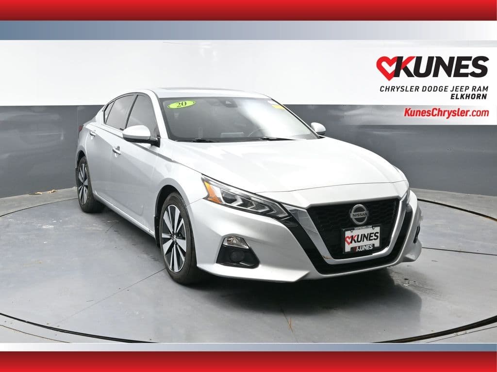 2020 Nissan Altima 2.5 SV — photo 1 of 59