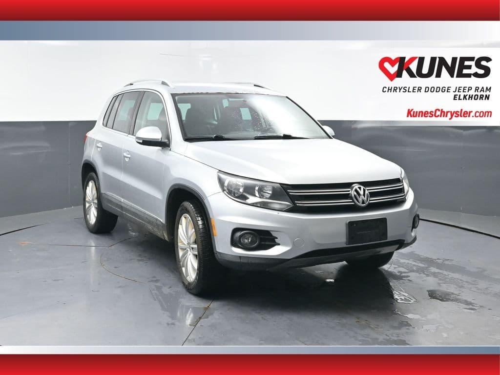2013 Volkswagen Tiguan Base — photo 1 of 31