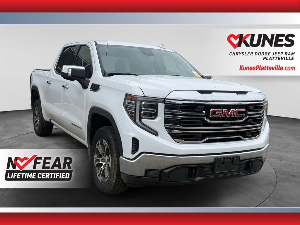 2025 GMC Sierra 1500 SLT — photo 1 of 45