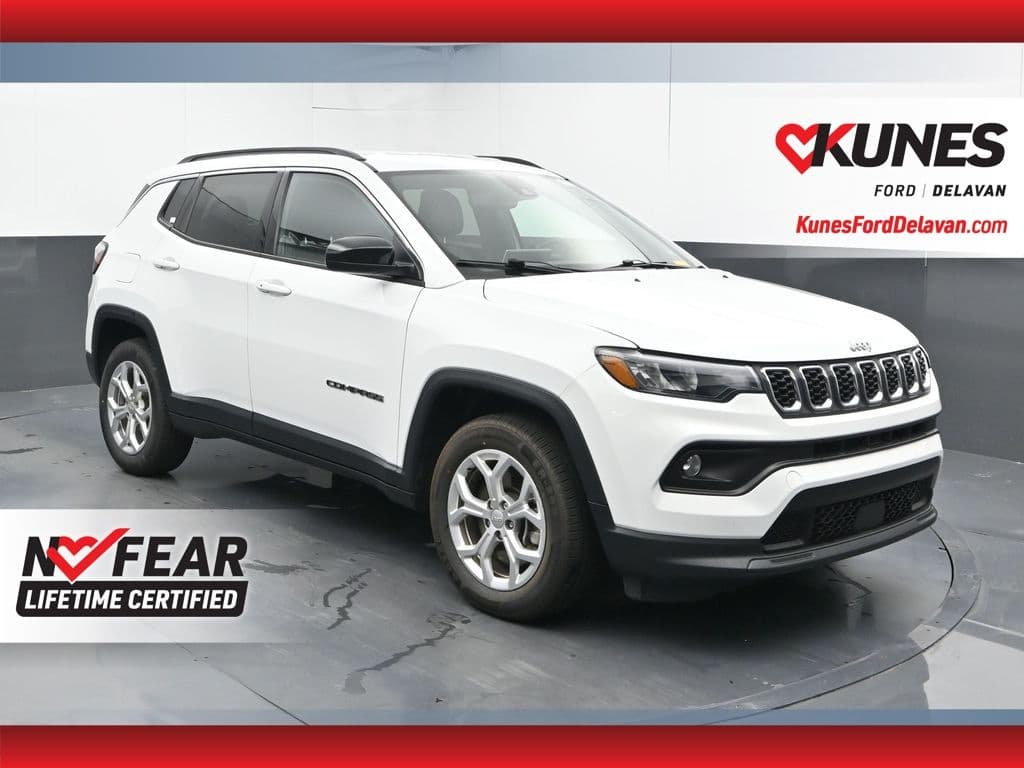 2024 Jeep Compass Latitude — photo 1 of 51