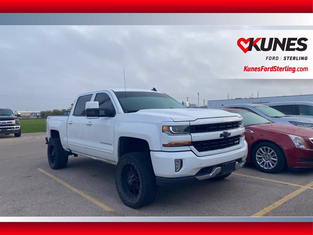 2018 Chevrolet Silverado 1500 LT — photo 1 of 22