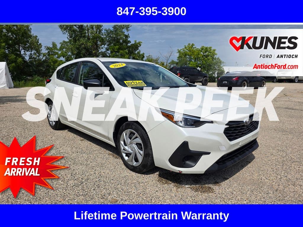 2024 Subaru Impreza Base — photo 1 of 19