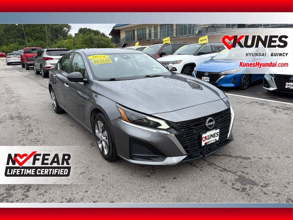 2024 Nissan Altima 2.5 S — photo 1 of 30