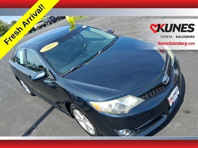 2013 Toyota Camry SE — photo 1 of 28