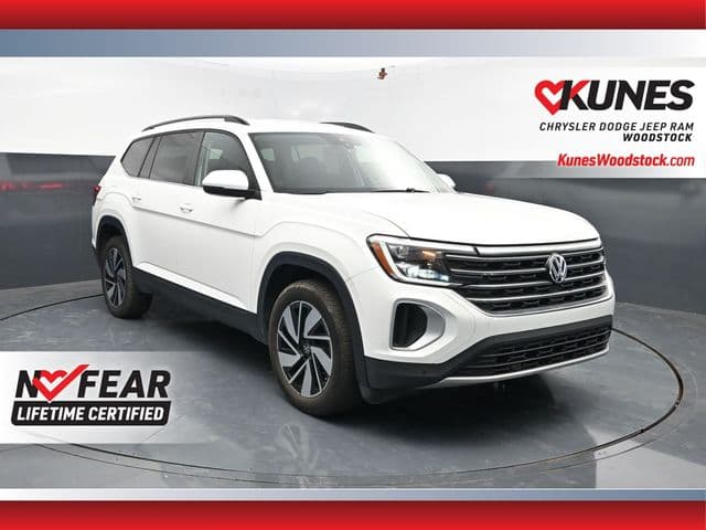 2024 Volkswagen Atlas 2.0T SE w/Technology — photo 1 of 50