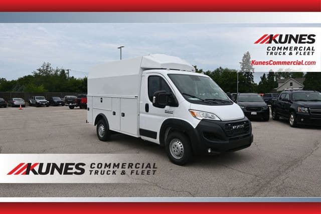 2026 RAM 3500 Low Roof 136 WB — photo 1 of 51