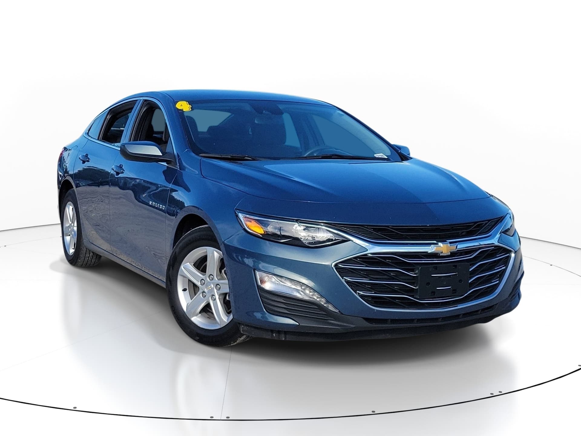2024 Chevrolet Malibu 1LT — photo 1 of 30