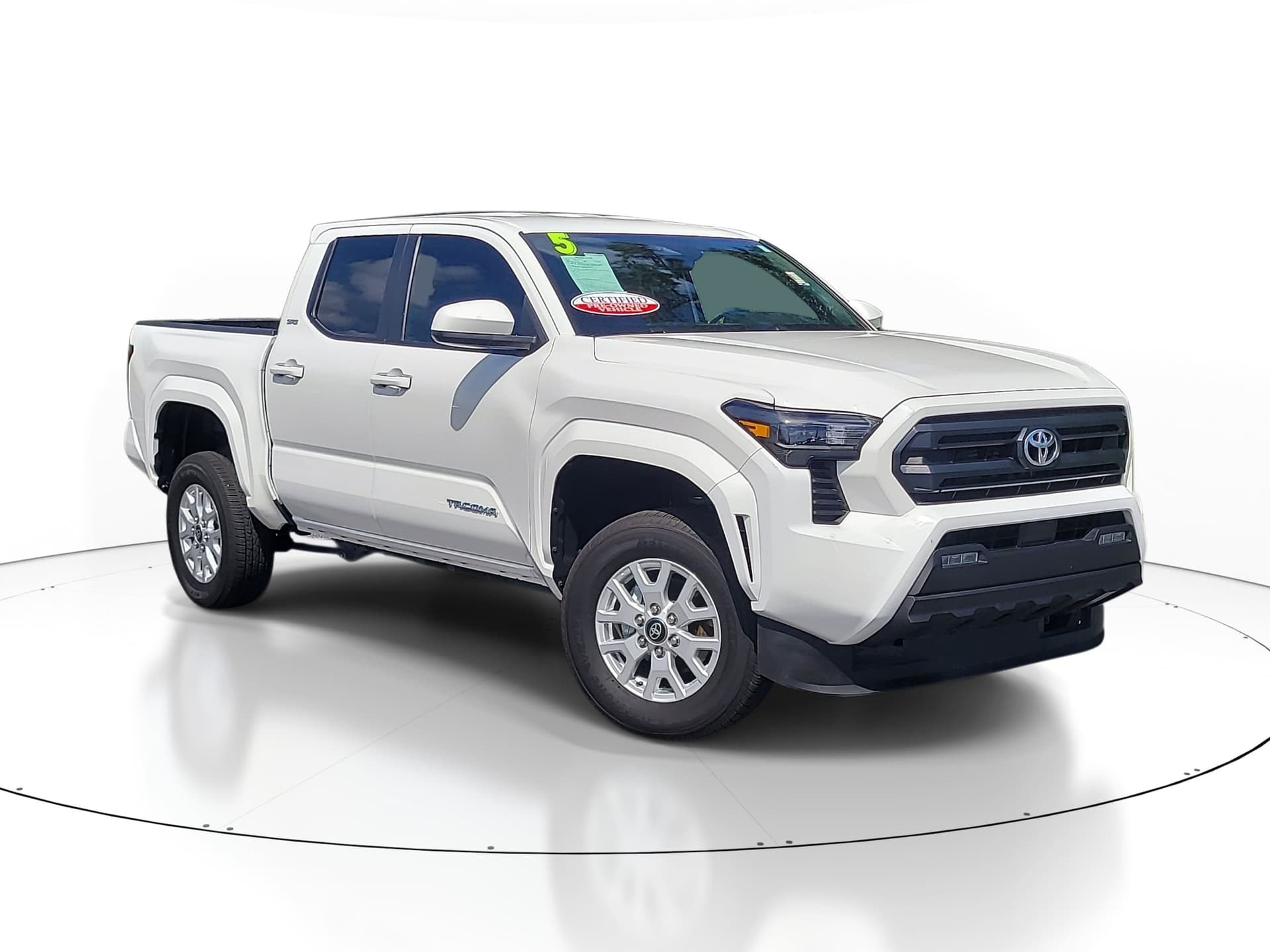 2025 Toyota Tacoma SR5 — photo 1 of 30