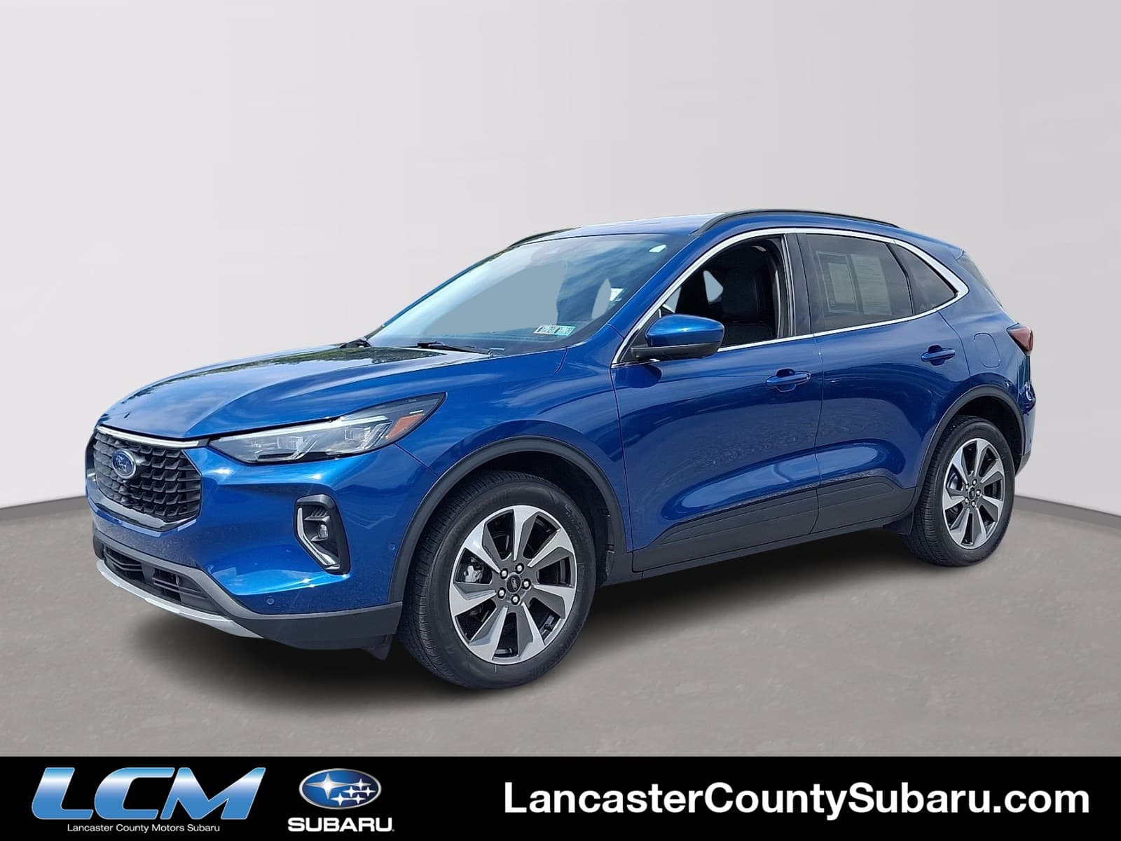 2023 Ford Escape Platinum — photo 1 of 34
