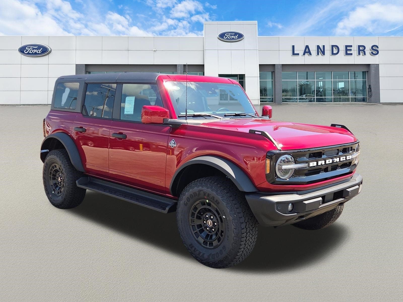 2026 Ford Bronco Outer Banks — photo 1 of 23