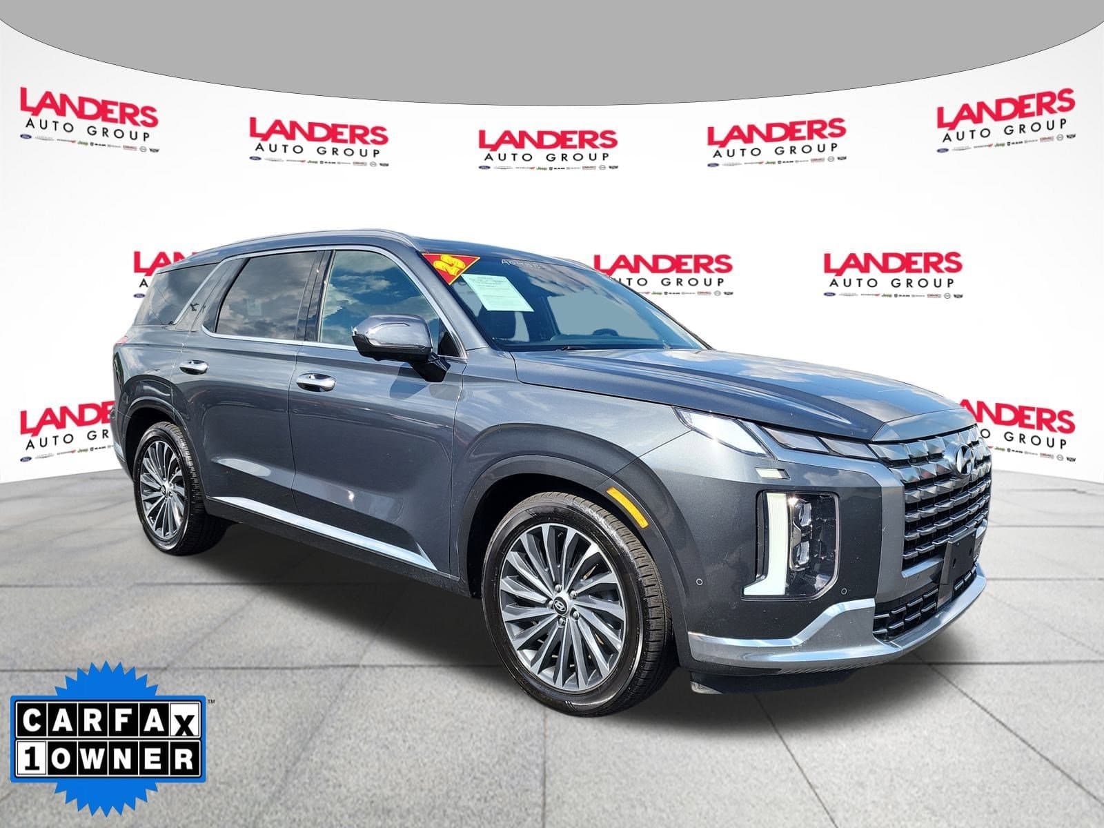 2023 Hyundai Palisade Calligraphy — photo 1 of 30