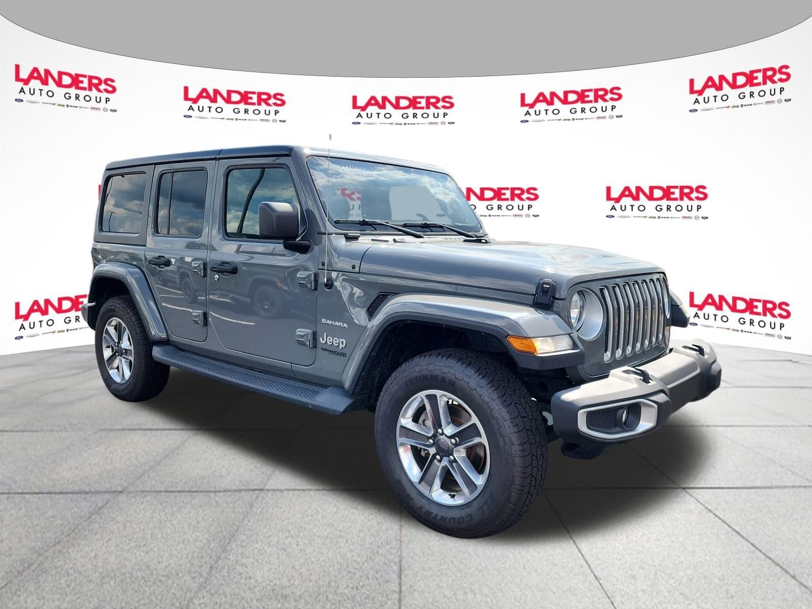 2021 Jeep Wrangler Unlimited Sahara — photo 1 of 26