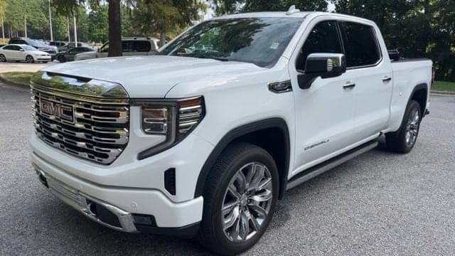 2023 GMC Sierra 1500 Denali — photo 1 of 13
