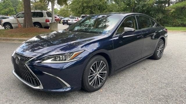 2025 Lexus ES ES 350 — photo 1 of 13