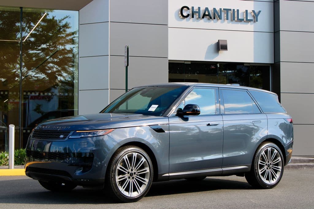 2026 Land Rover Range Rover Sport SE 360PS — photo 1 of 38