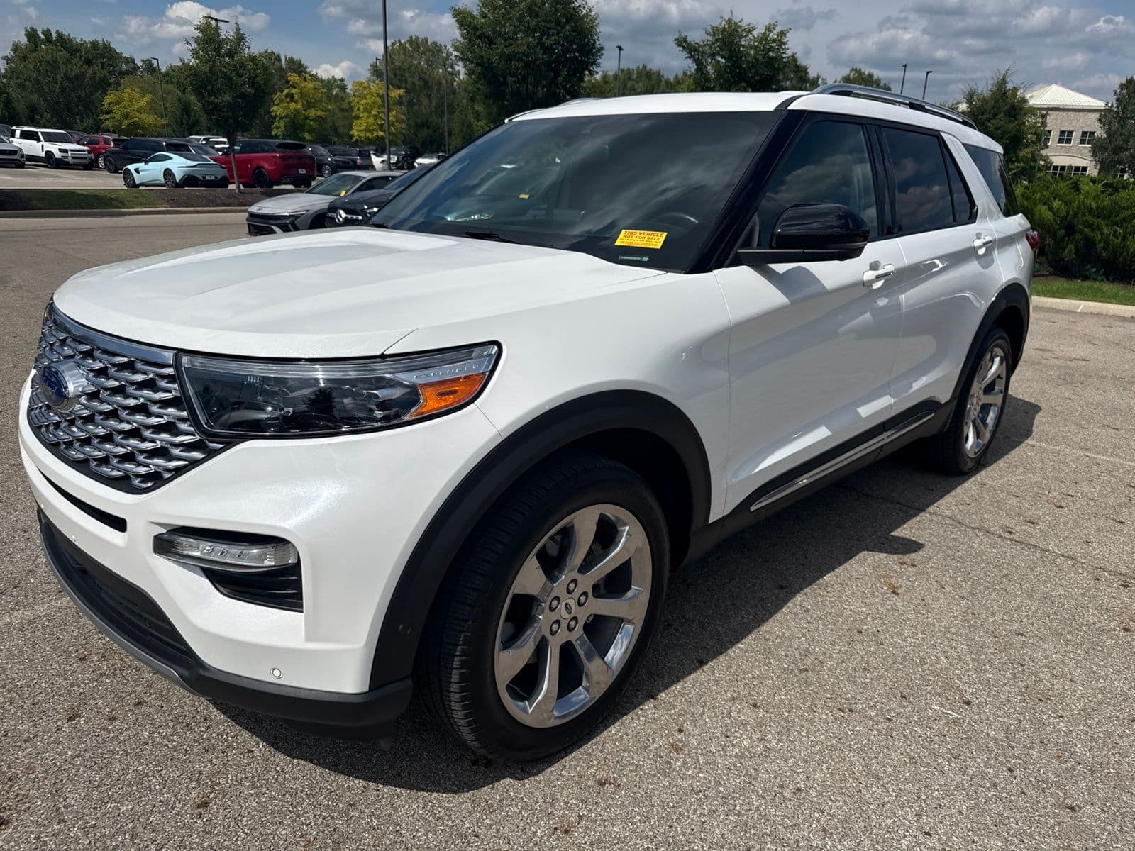 2020 Ford Explorer Platinum — photo 1 of 8