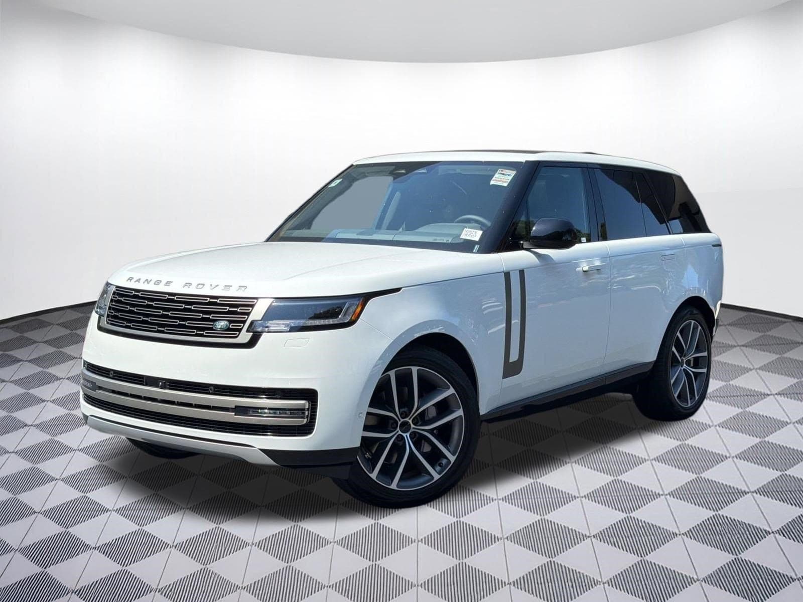2026 Land Rover Range Rover SE — photo 1 of 31