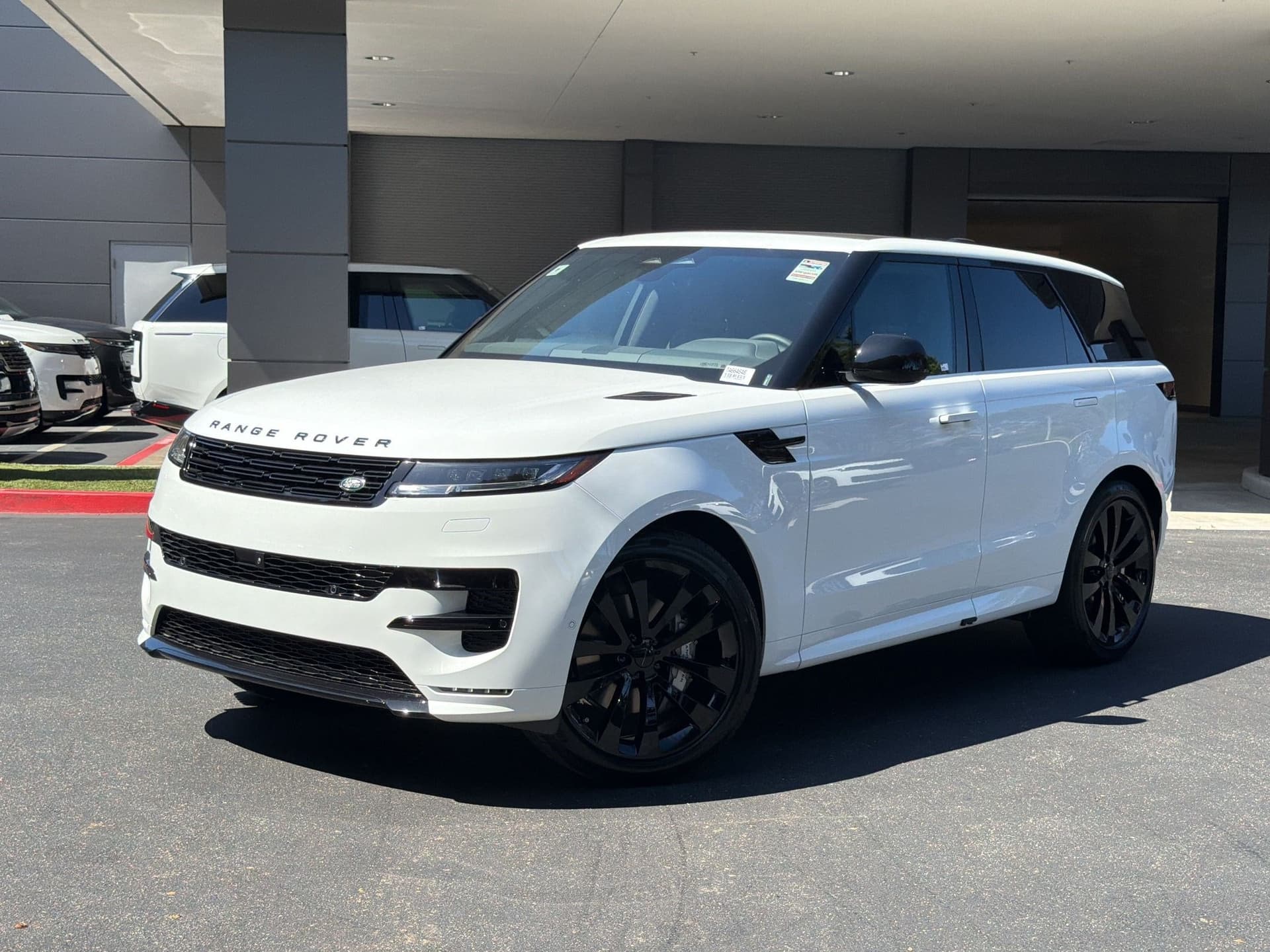 2026 Land Rover Range Rover Sport Dynamic SE — photo 1 of 31