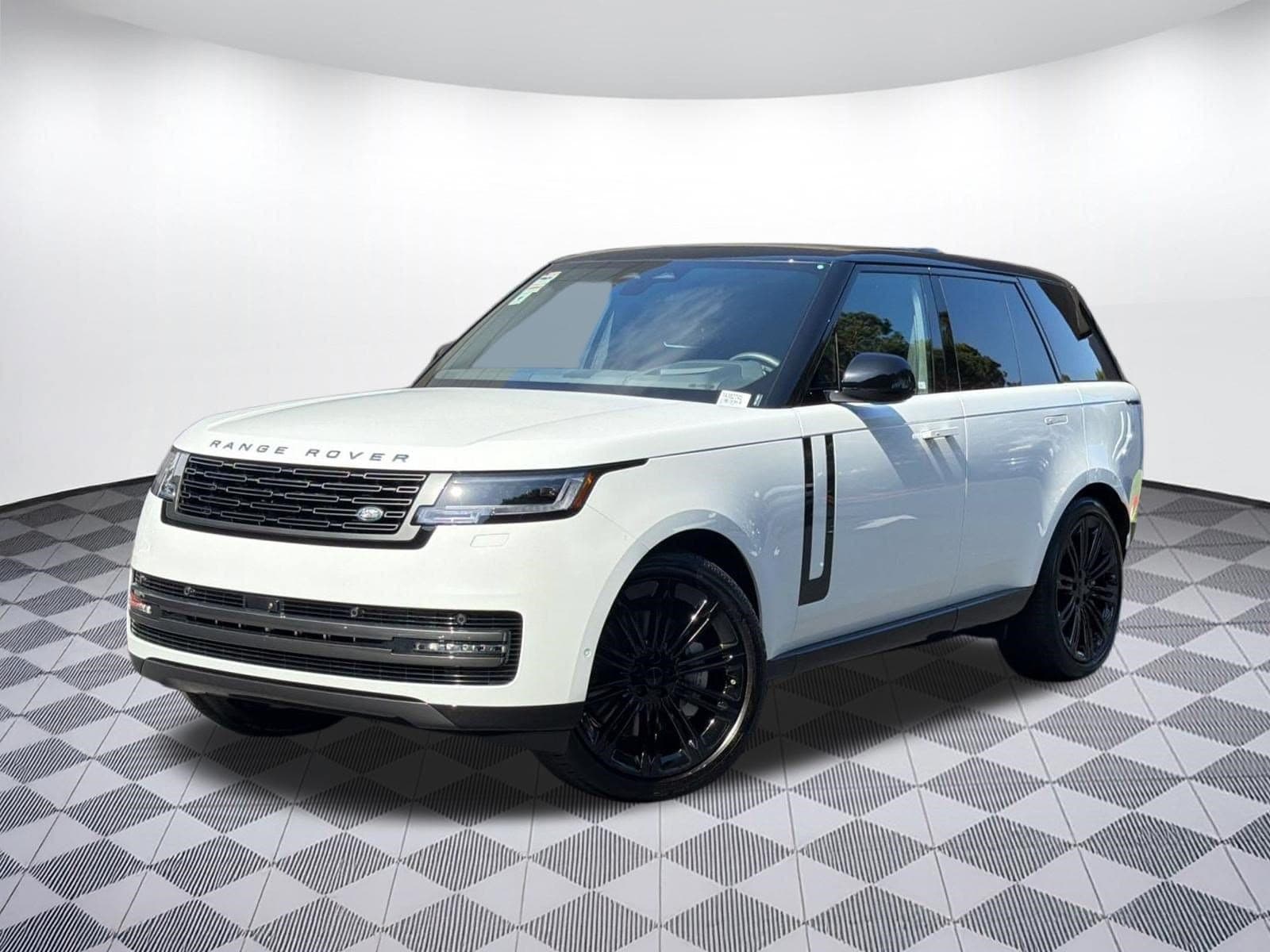 2026 Land Rover Range Rover SE — photo 1 of 31