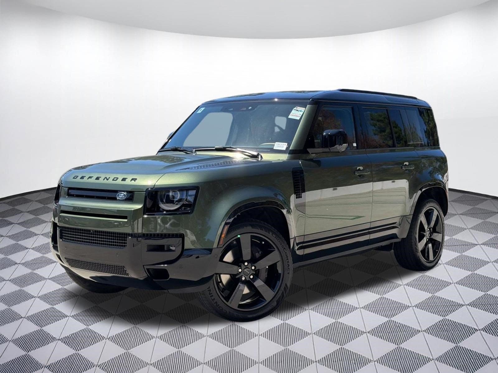 2026 Land Rover Defender 110 X-Dynamic SE — photo 1 of 31