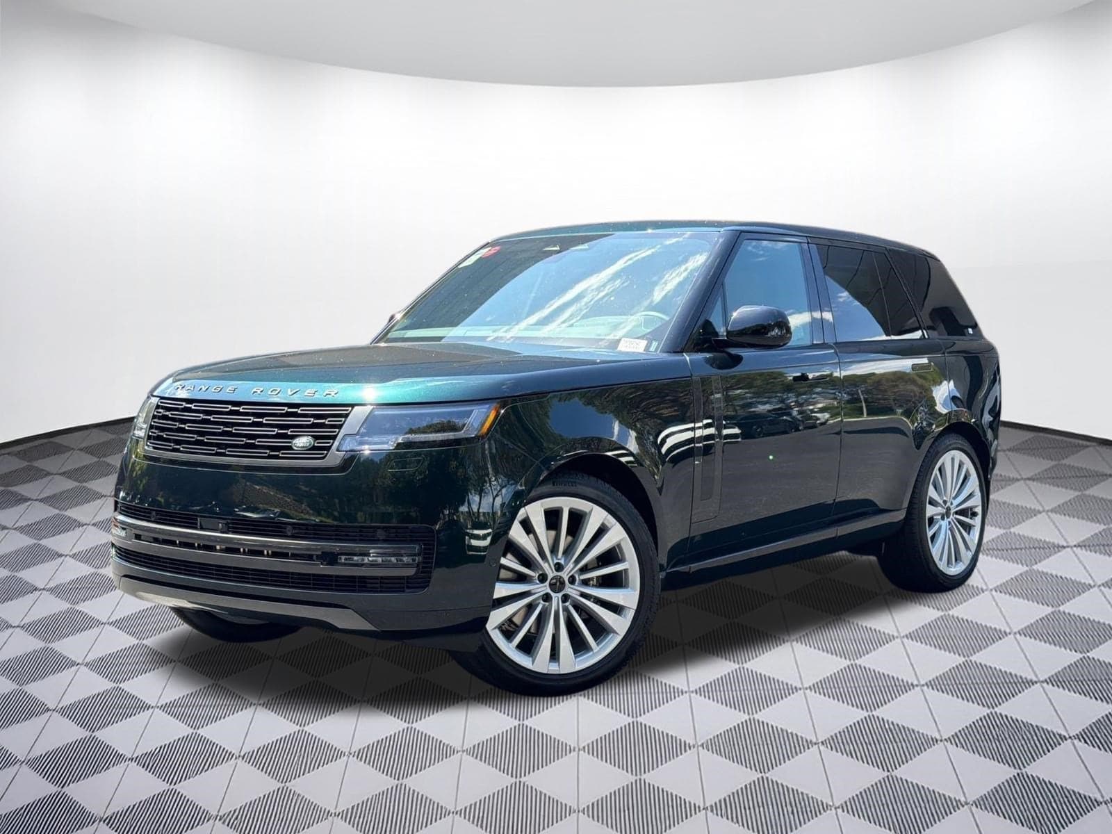 2026 Land Rover Range Rover SE — photo 1 of 31