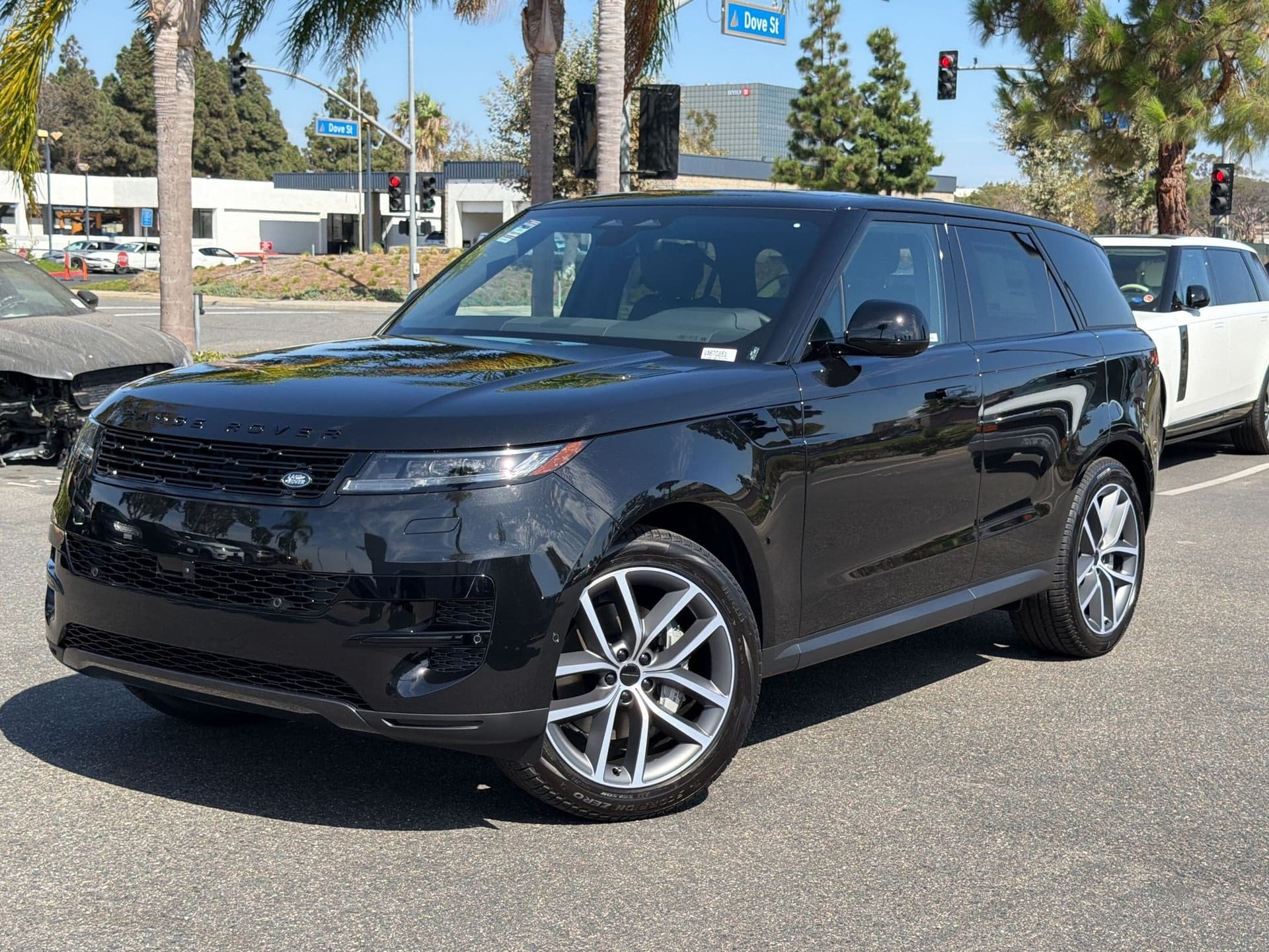 2027 Land Rover Range Rover Sport SE — photo 1 of 31