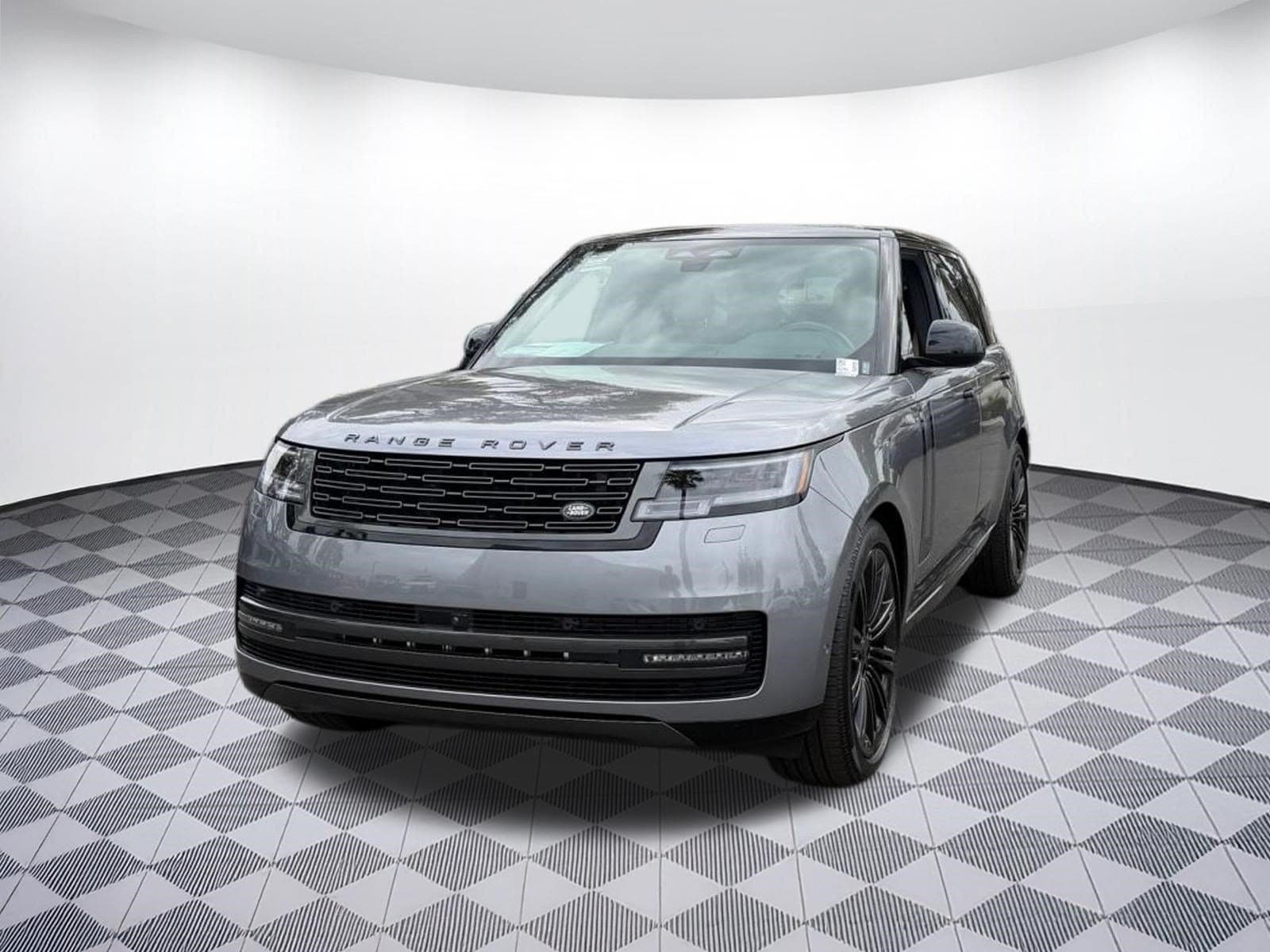 2026 Land Rover Range Rover SE — photo 1 of 22