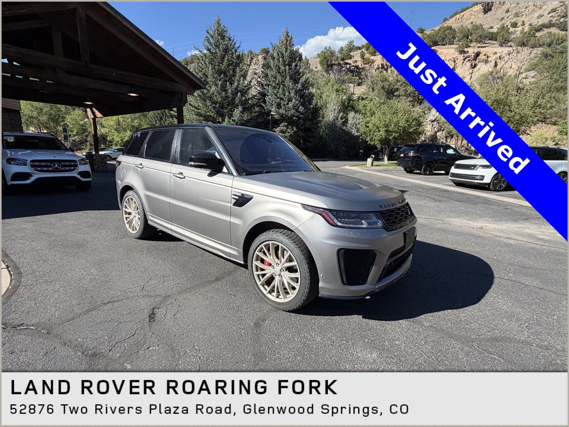2020 Land Rover Range Rover Sport SVR — photo 1 of 4