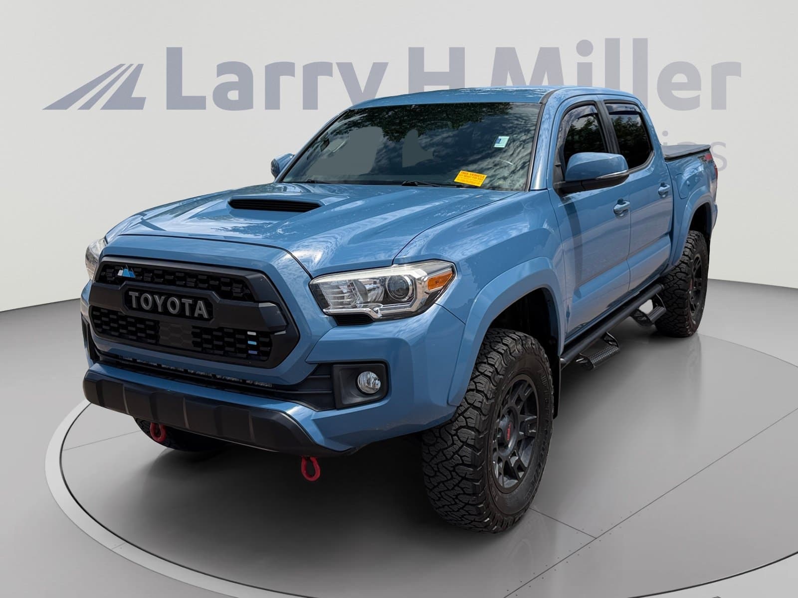 2019 Toyota Tacoma 4WD TRD Sport — photo 1 of 36