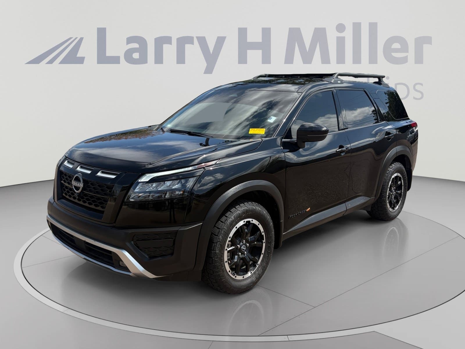 2024 Nissan Pathfinder Rock Creek — photo 1 of 34