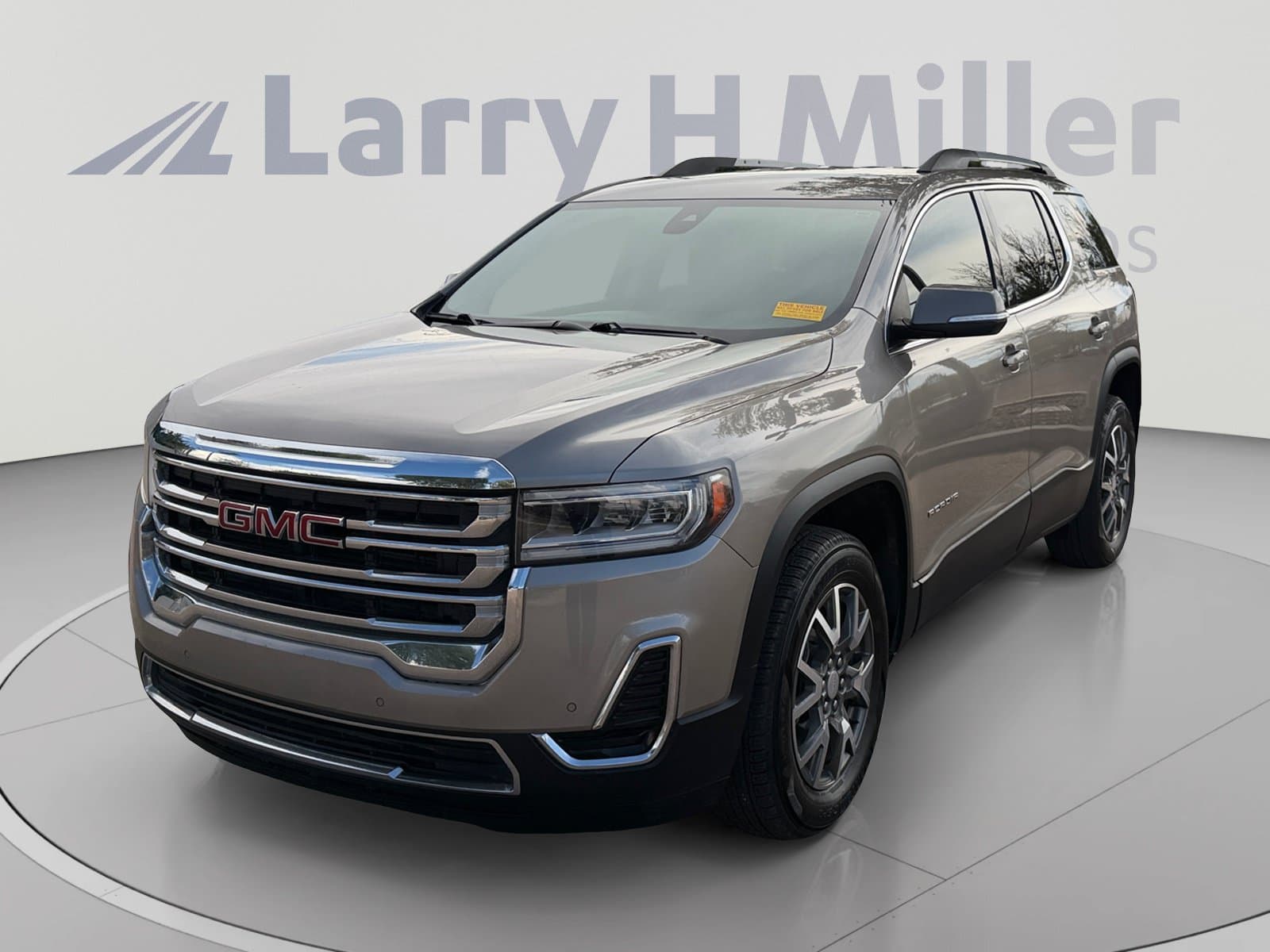 2022 GMC Acadia SLE — photo 1 of 38