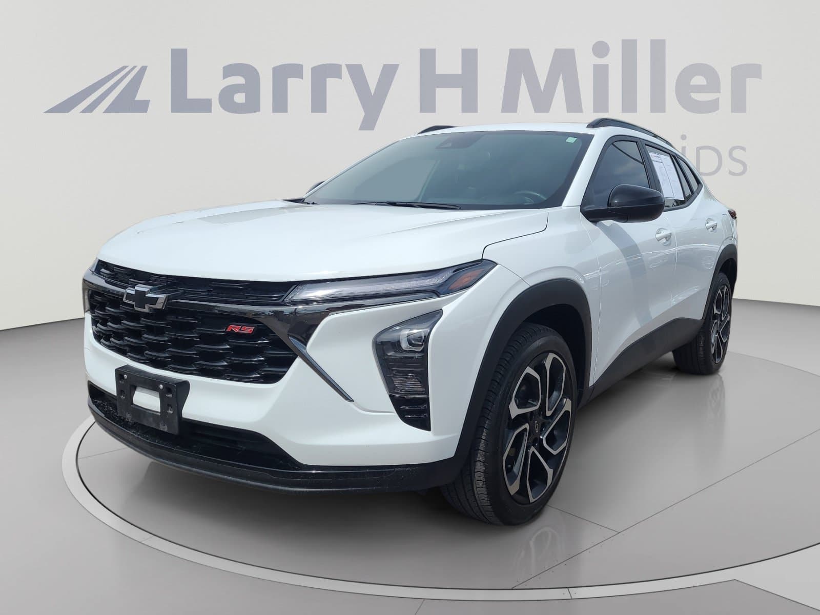 2025 Chevrolet Trax 2RS — photo 1 of 35