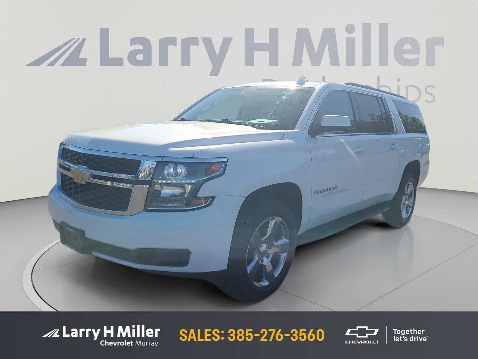2017 Chevrolet Suburban LT — photo 1 of 34