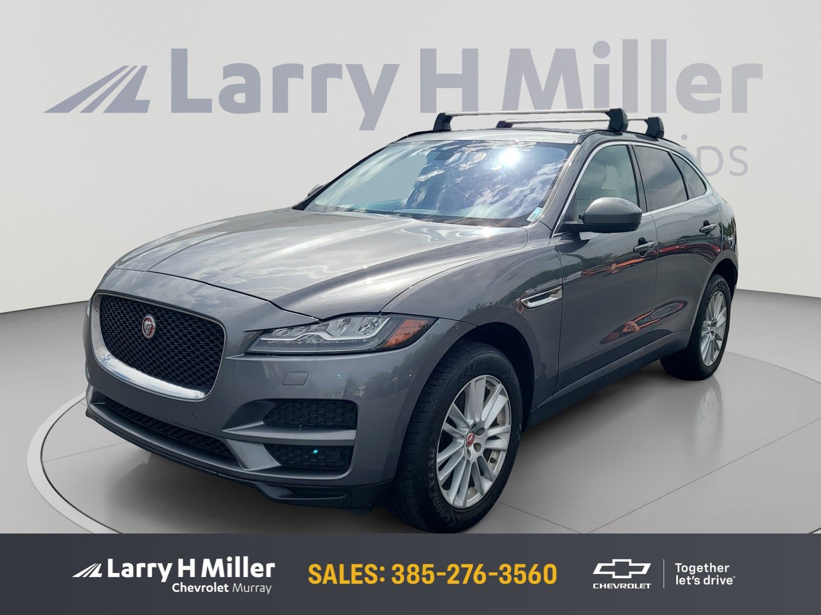 2017 Jaguar F-PACE 35t Prestige — photo 1 of 34