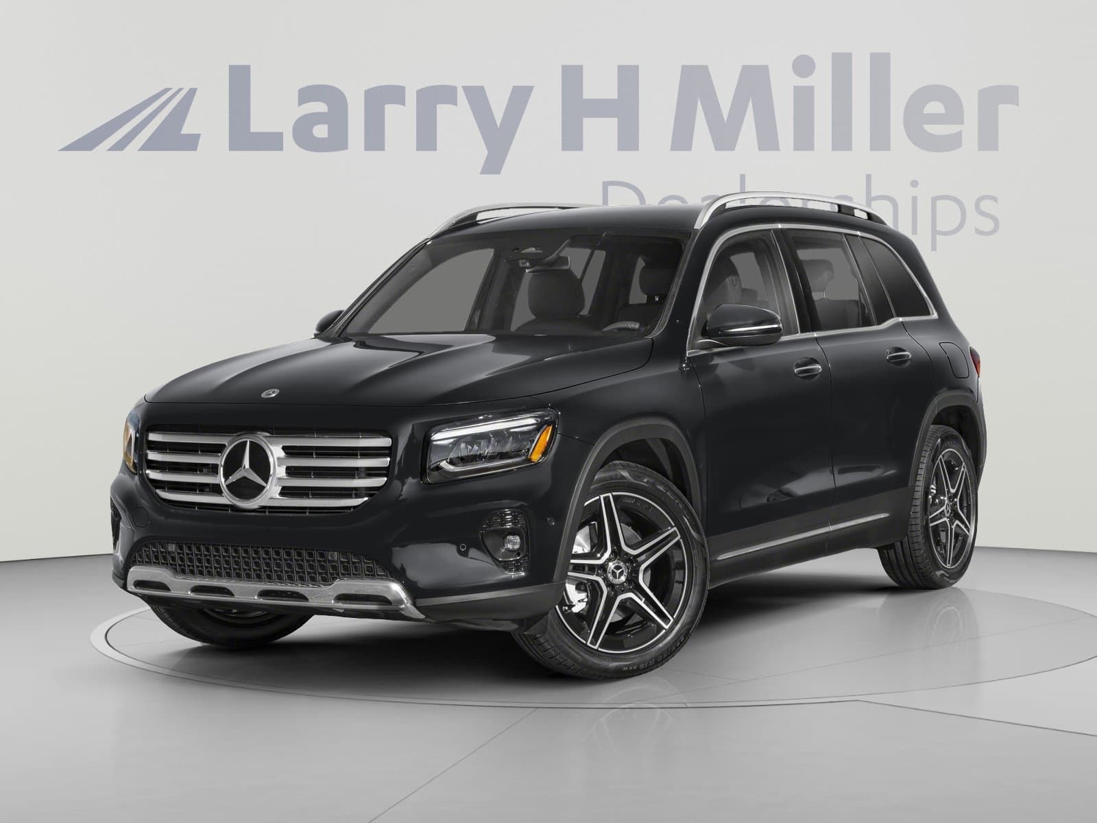 2025 Mercedes-Benz GLB Base — photo 1 of 10