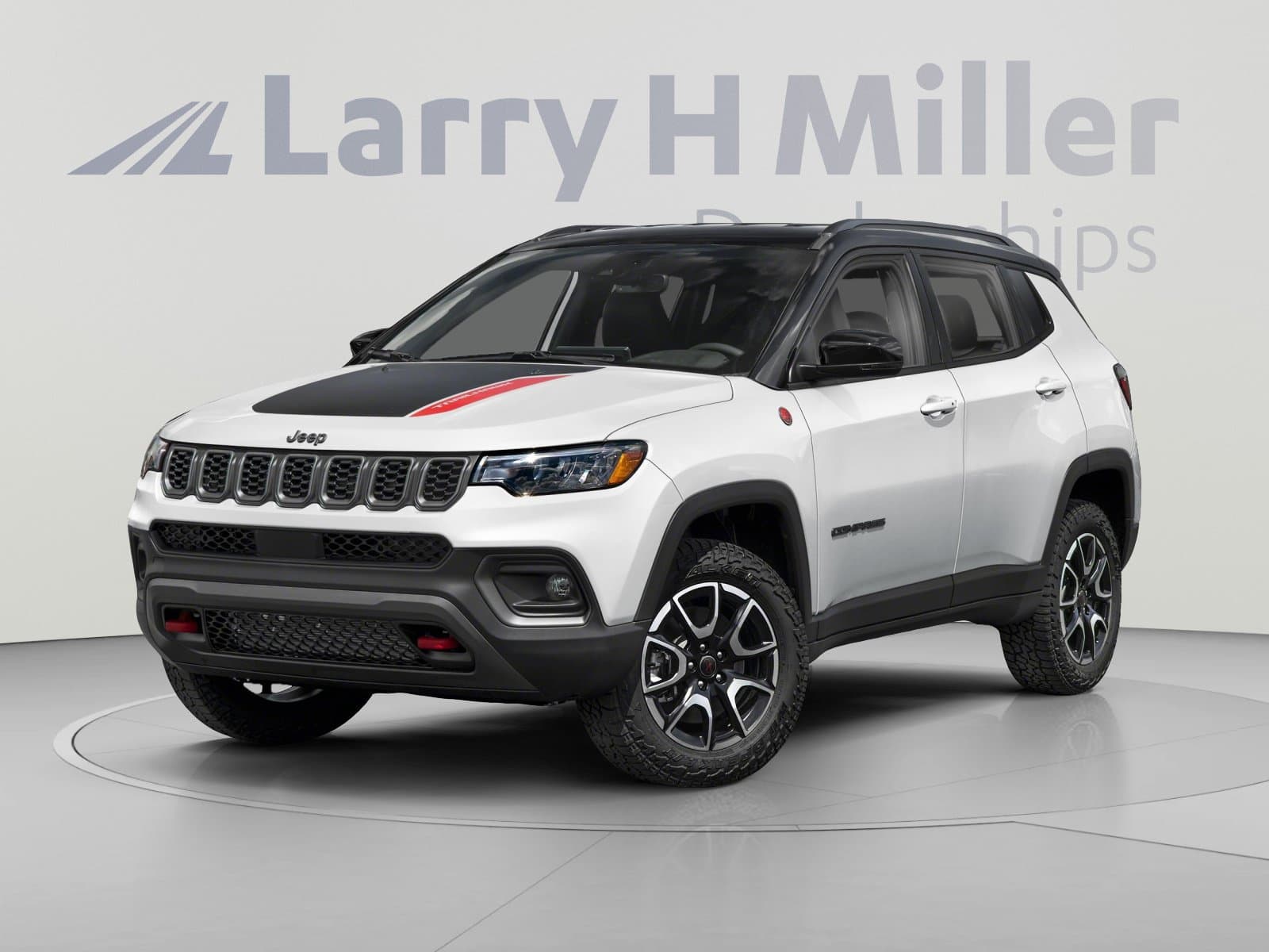 2025 Jeep Compass Trailhawk — photo 1 of 14