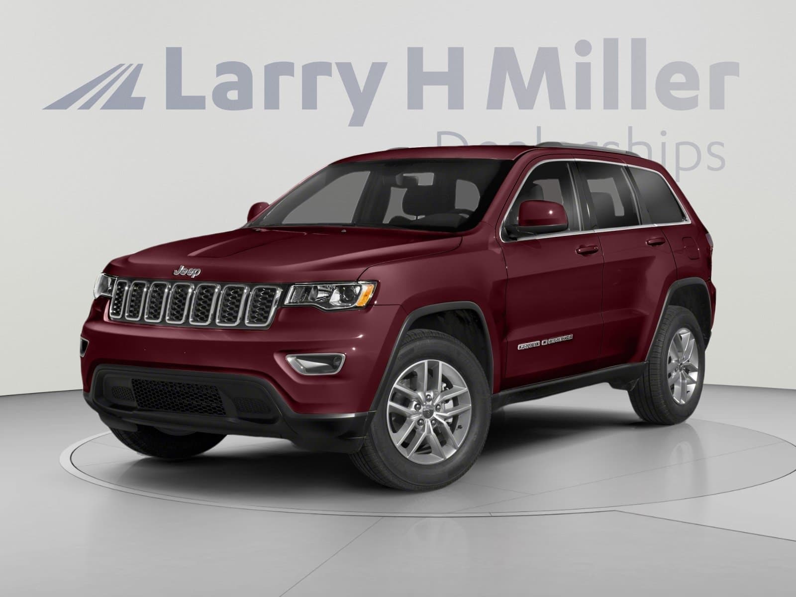 2019 Jeep Grand Cherokee Laredo — photo 1 of 11