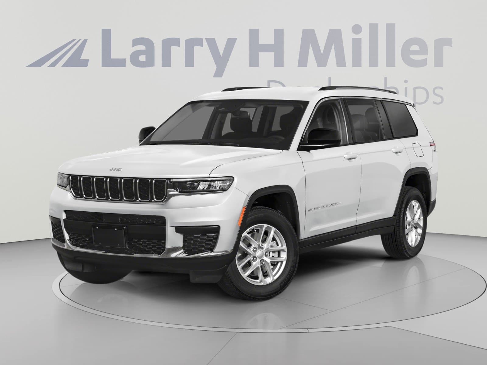 2023 Jeep Grand Cherokee Laredo — photo 1 of 10