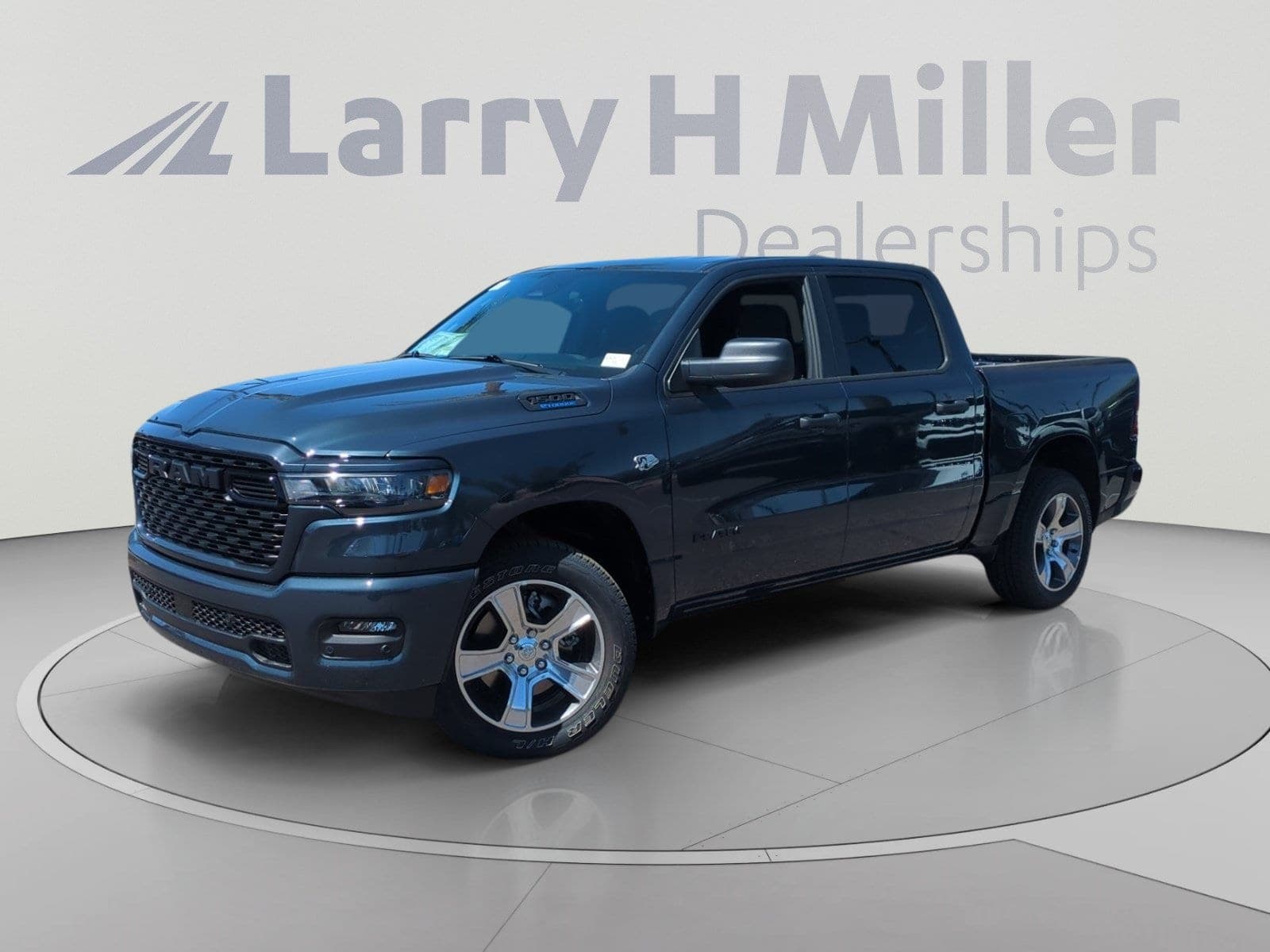 2026 RAM 1500 Express — photo 1 of 55