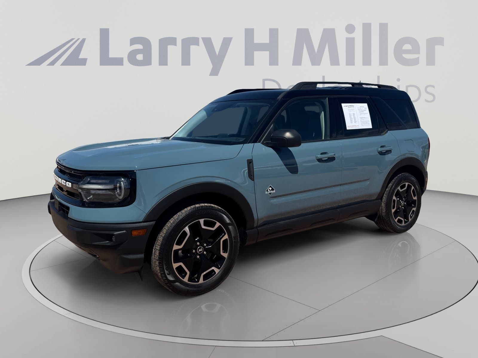 2021 Ford Bronco Sport Outer Banks — photo 1 of 46