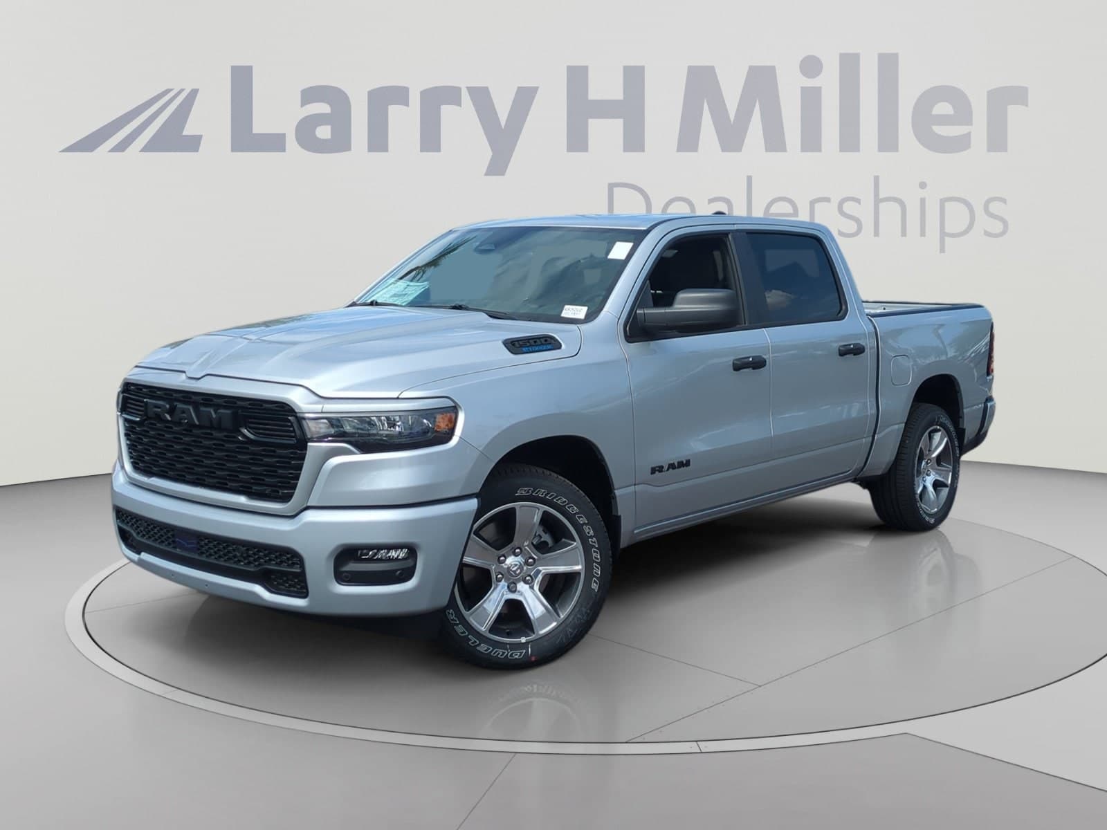 2026 RAM 1500 Express — photo 1 of 56