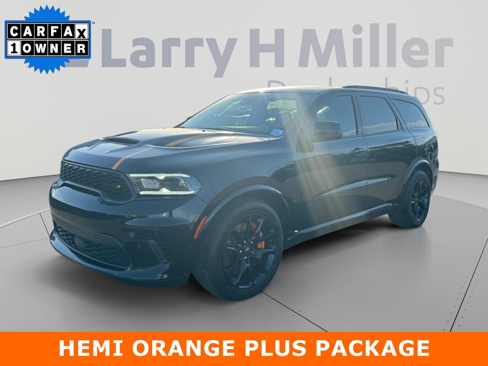 2023 Dodge Durango R/T — photo 1 of 46